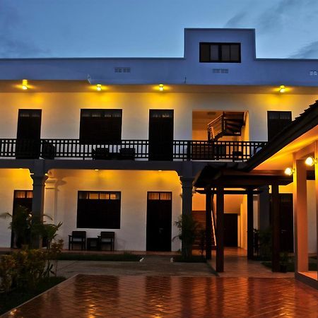 Luang Prabang Inn מראה חיצוני תמונה