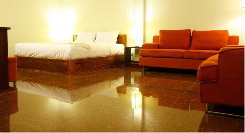 Luang Prabang Inn מראה חיצוני תמונה
