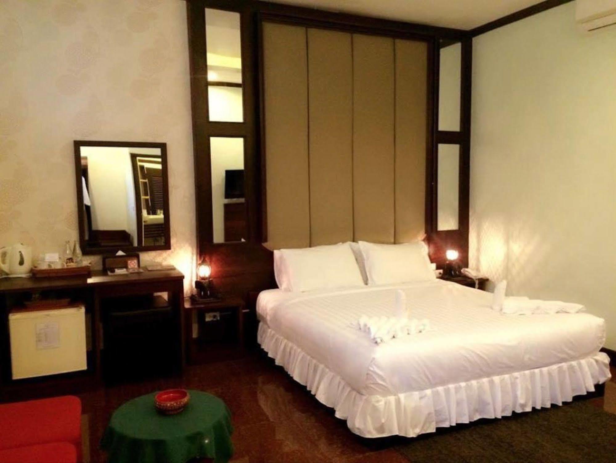 Luang Prabang Inn מראה חיצוני תמונה