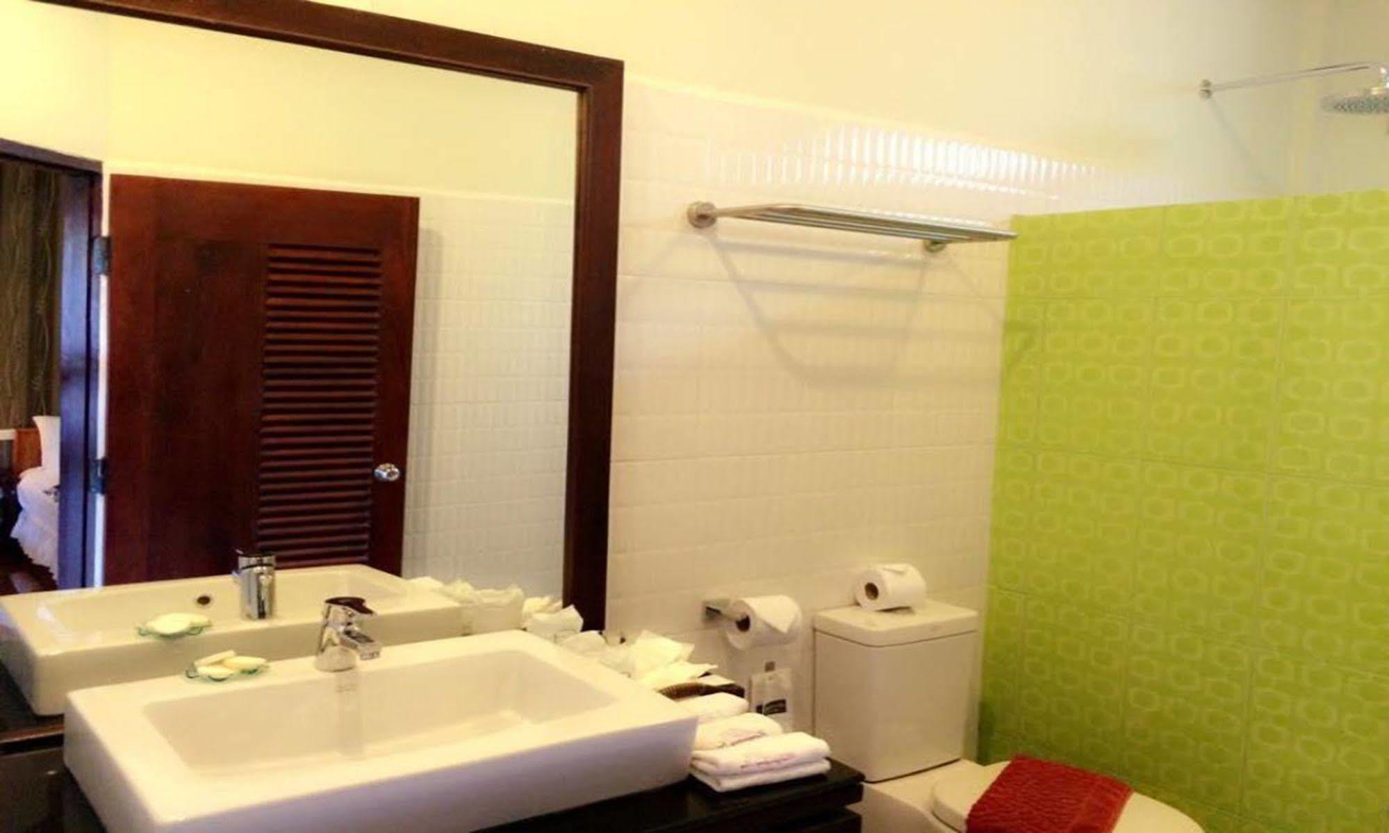 Luang Prabang Inn מראה חיצוני תמונה