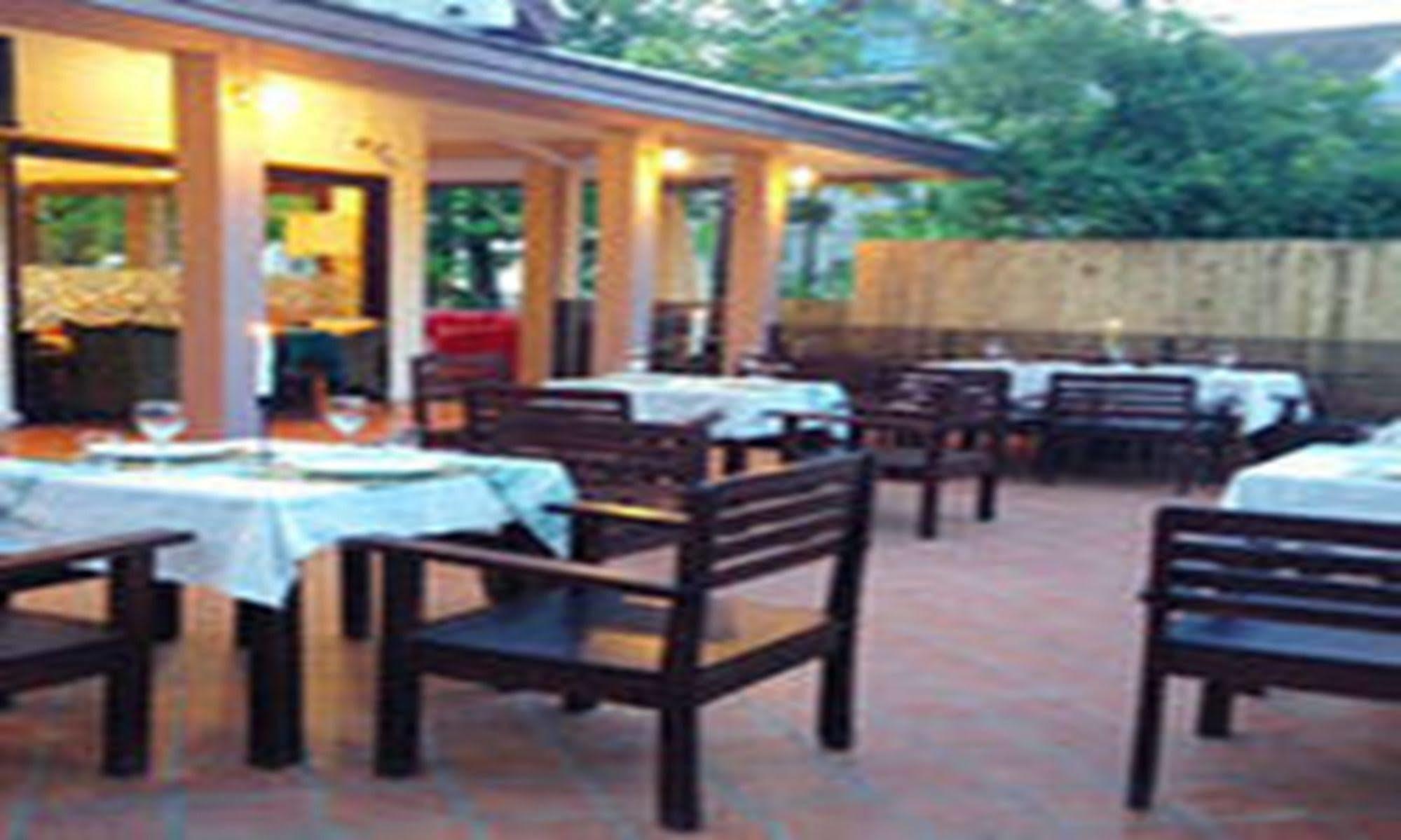 Luang Prabang Inn מראה חיצוני תמונה