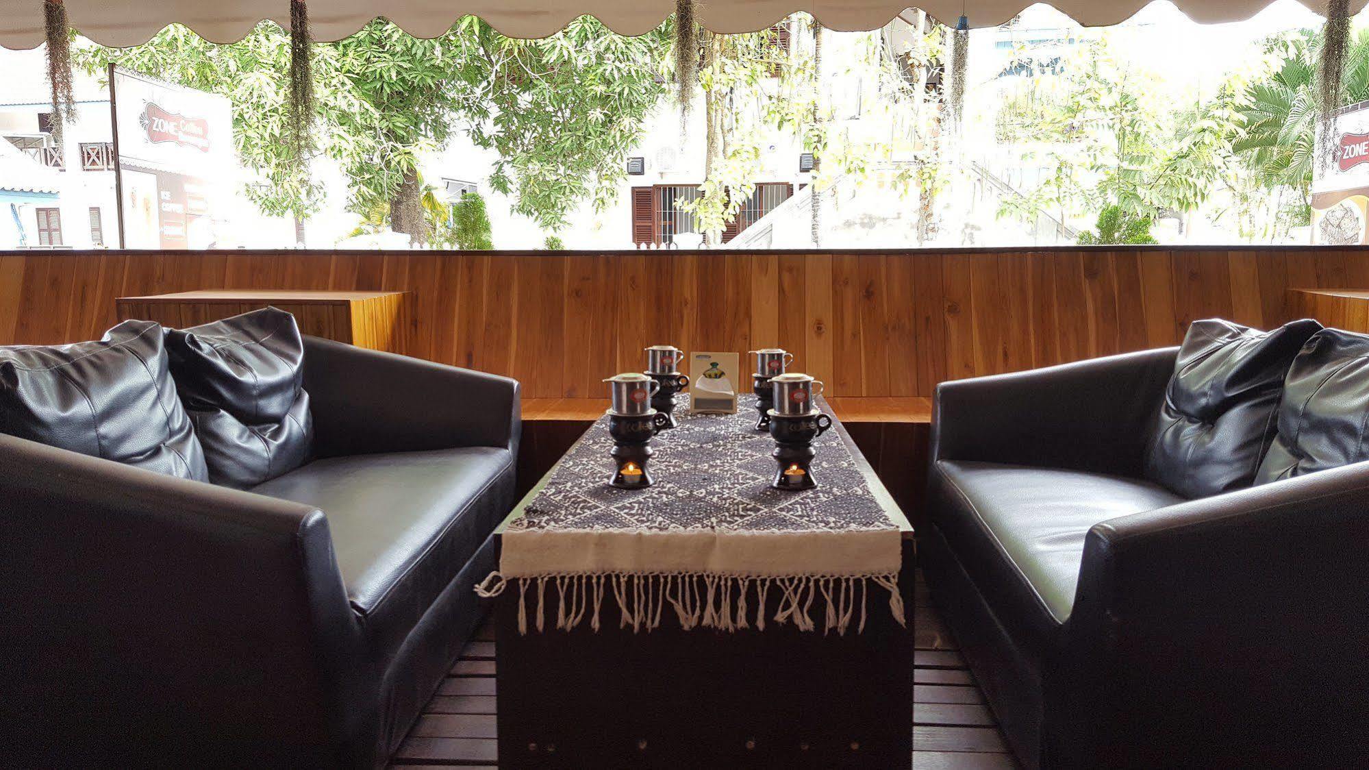 Luang Prabang Inn מראה חיצוני תמונה