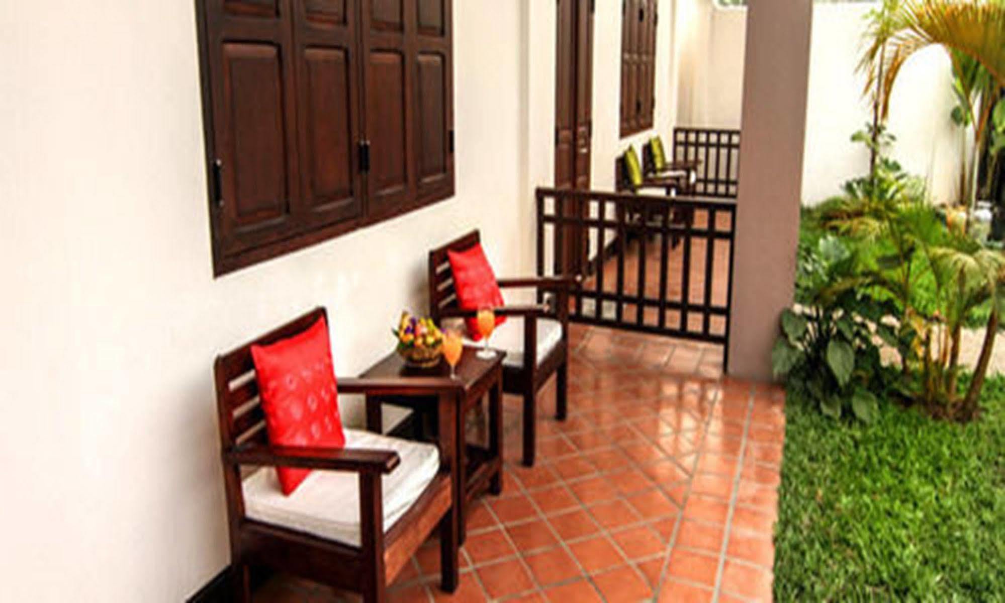 Luang Prabang Inn מראה חיצוני תמונה
